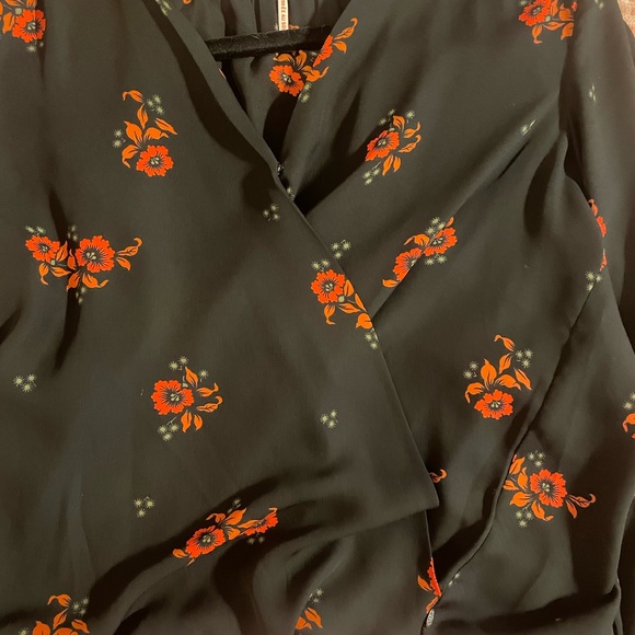 Scotch & Soda Black and Red Wrap Blouse Long Sleeve - Picture 9 of 9